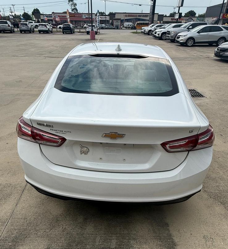 Photo 5 of this CHEVROLET MALIBU