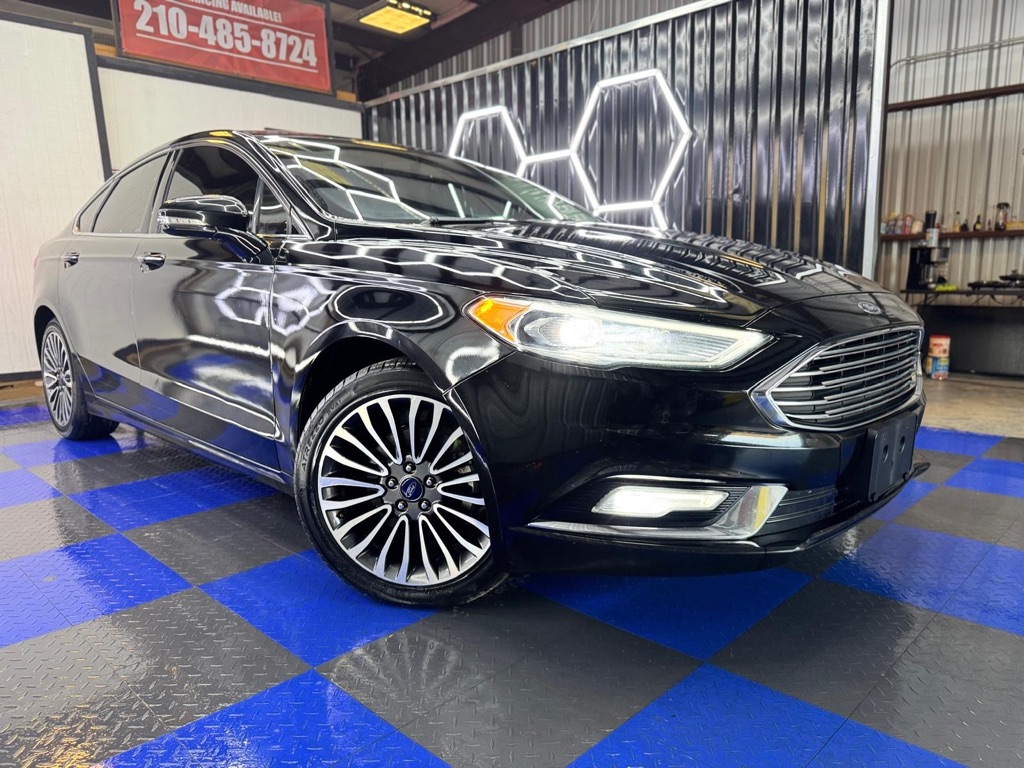 Photo 2 of this FORD FUSION