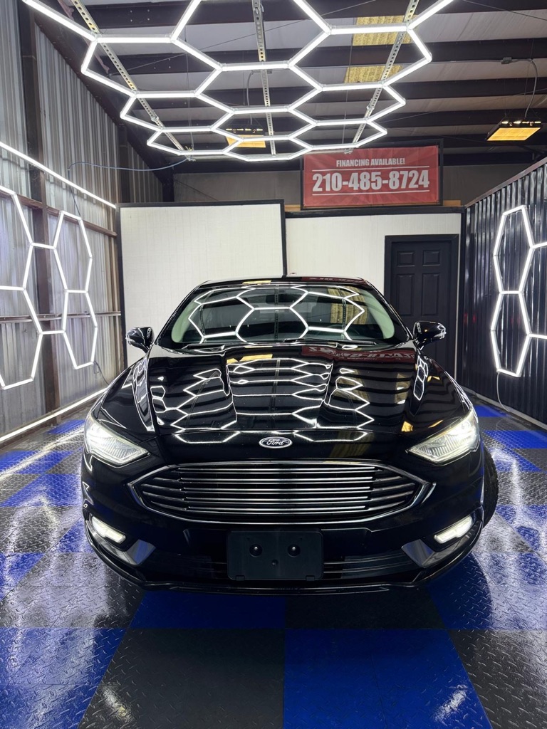 Photo 8 of this FORD FUSION