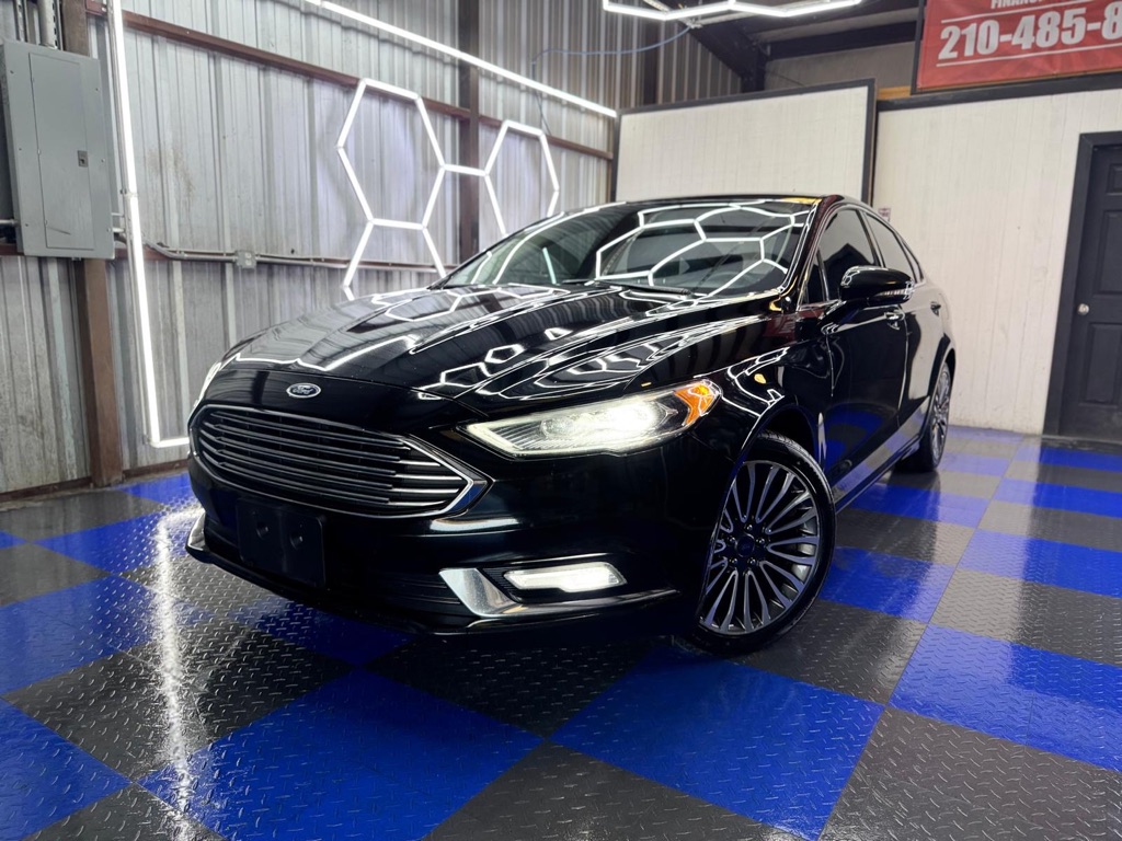 Photo 11 of this FORD FUSION