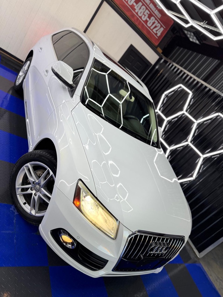 Photo 5 of this AUDI Q5