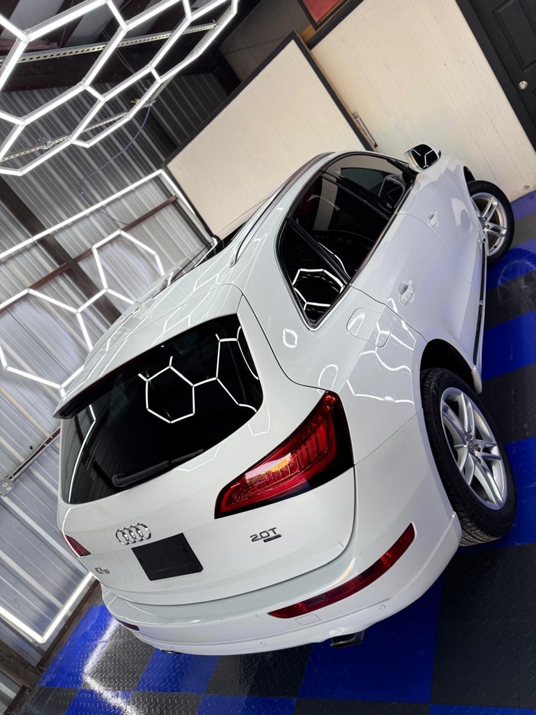 Photo 21 of this AUDI Q5