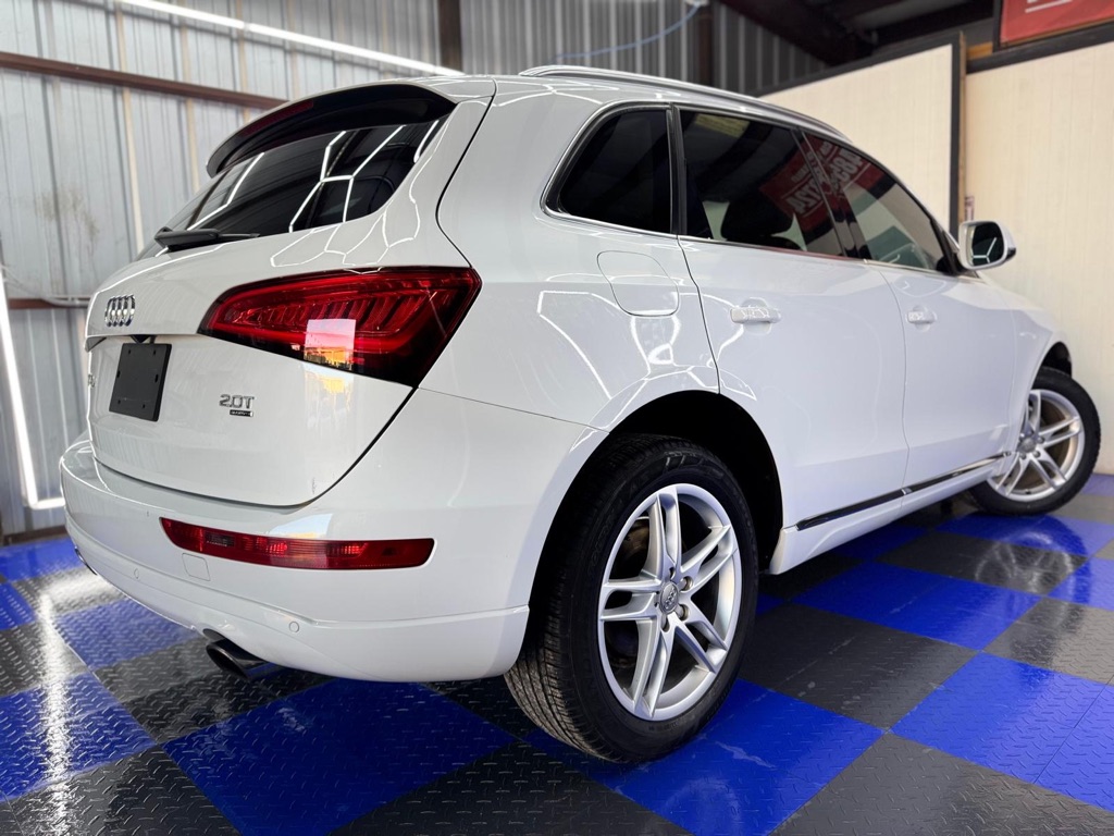 Photo 23 of this AUDI Q5