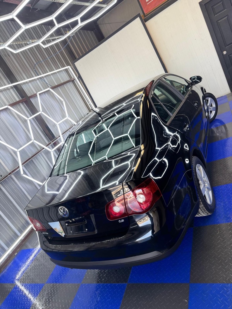 Photo 23 of this VOLKSWAGEN JETTA
