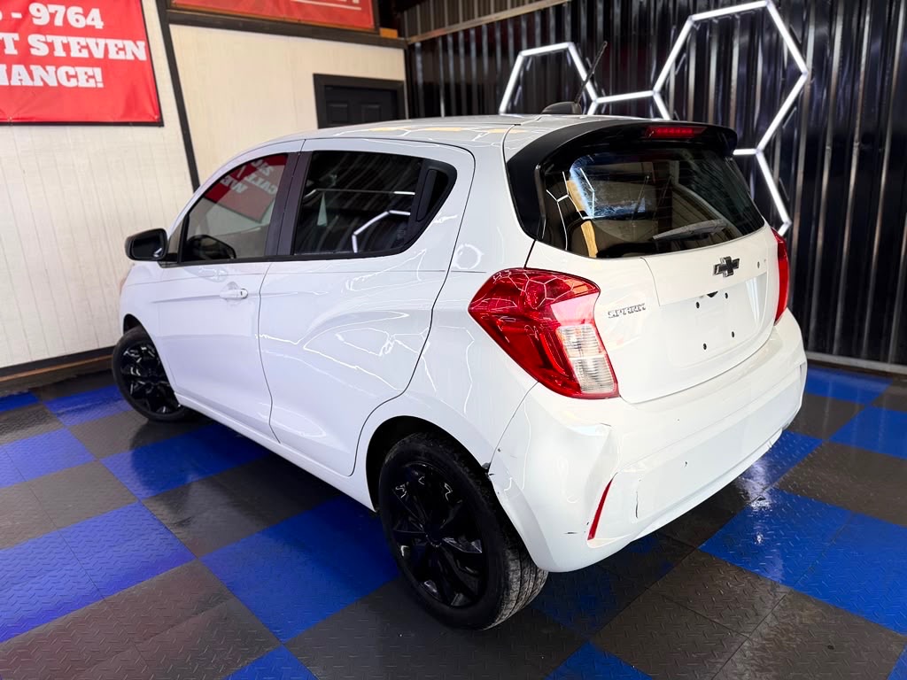 Photo 5 of this CHEVROLET SPARK