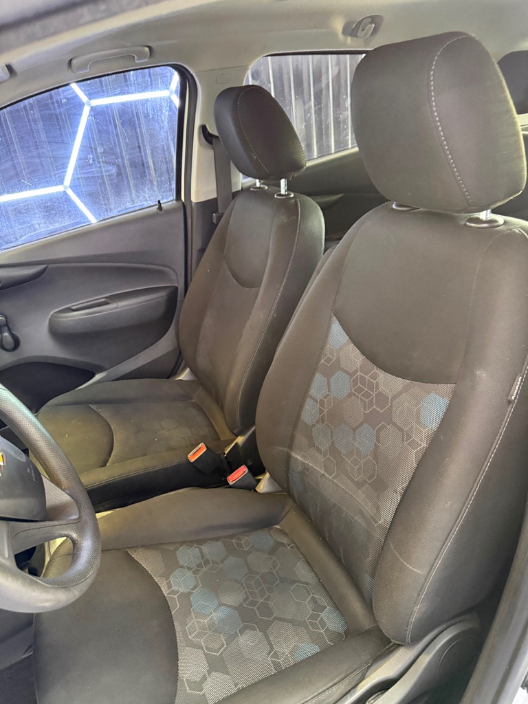 Photo 16 of this CHEVROLET SPARK