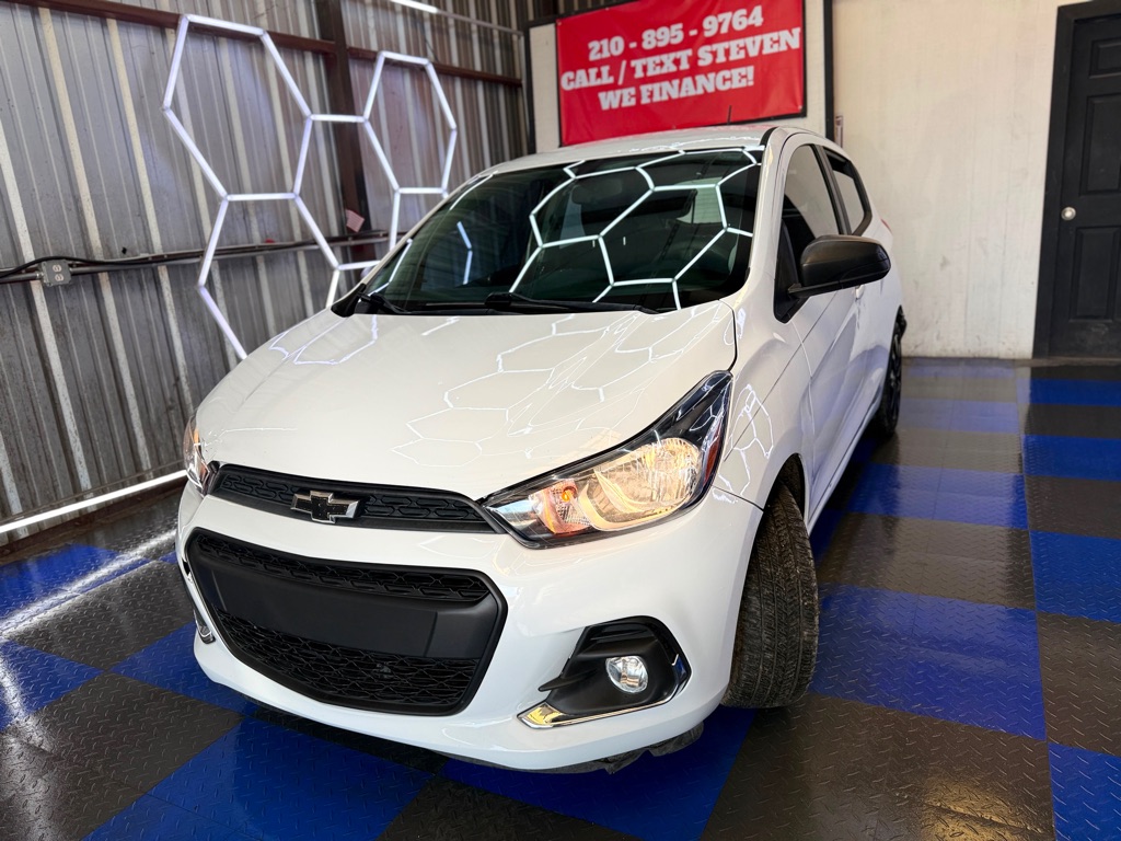 Photo 3 of this CHEVROLET SPARK