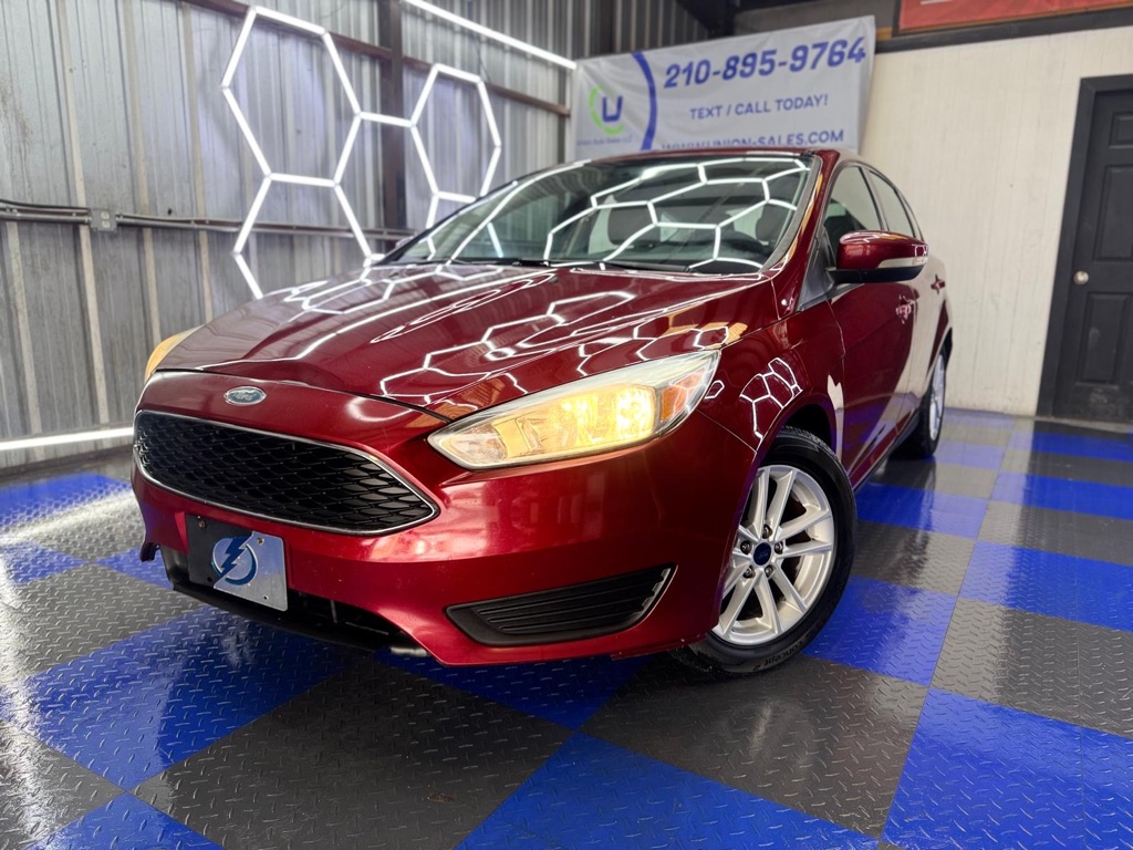 Photo 8 of this FORD FOCUS