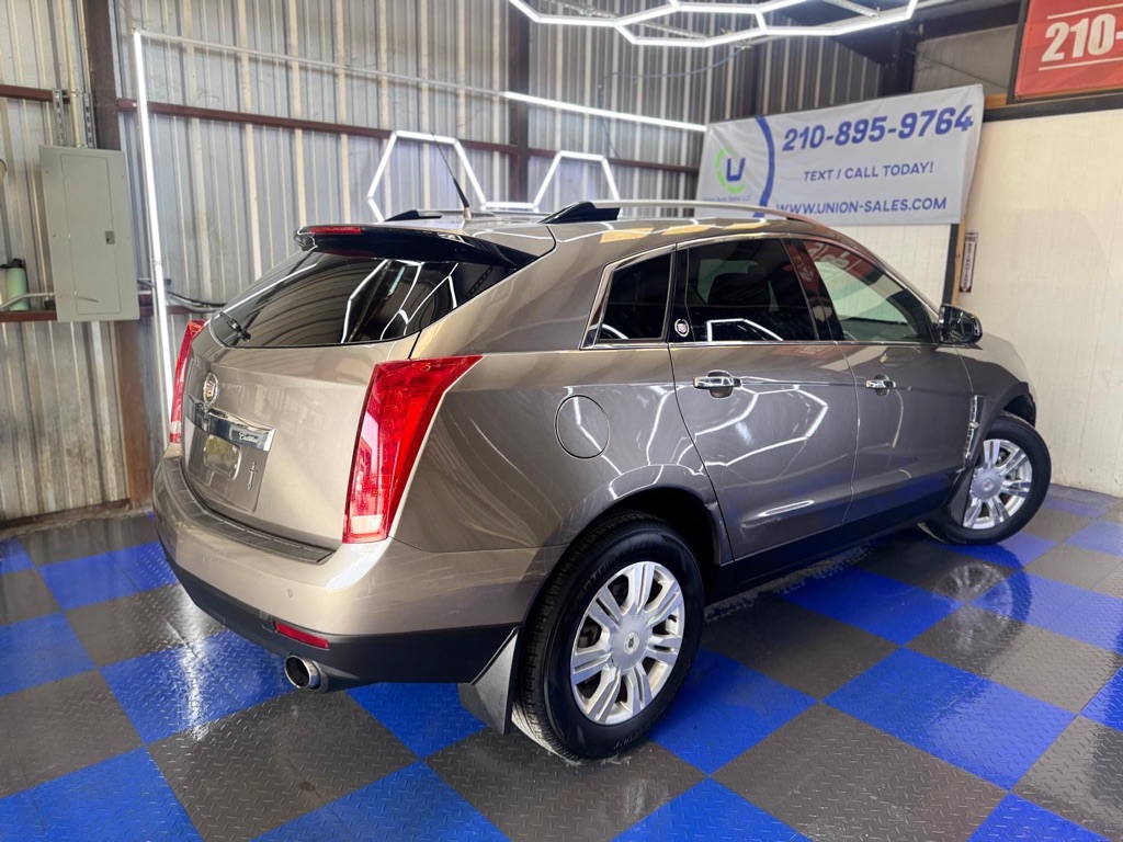Photo 20 of this CADILLAC SRX