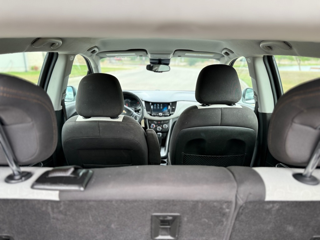 Photo 11 of this CHEVROLET TRAX