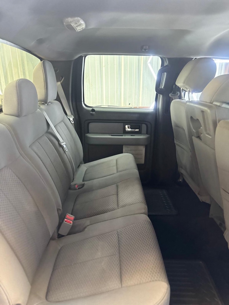 Photo 14 of this FORD F150