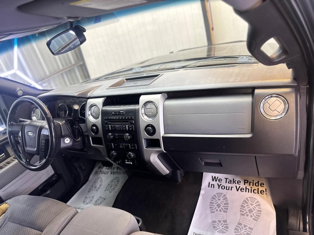 Photo 15 of this FORD F150