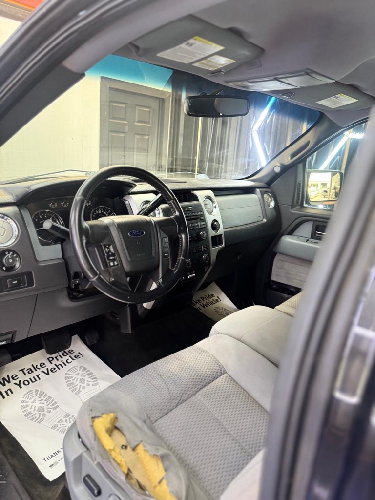 Photo 11 of this FORD F150