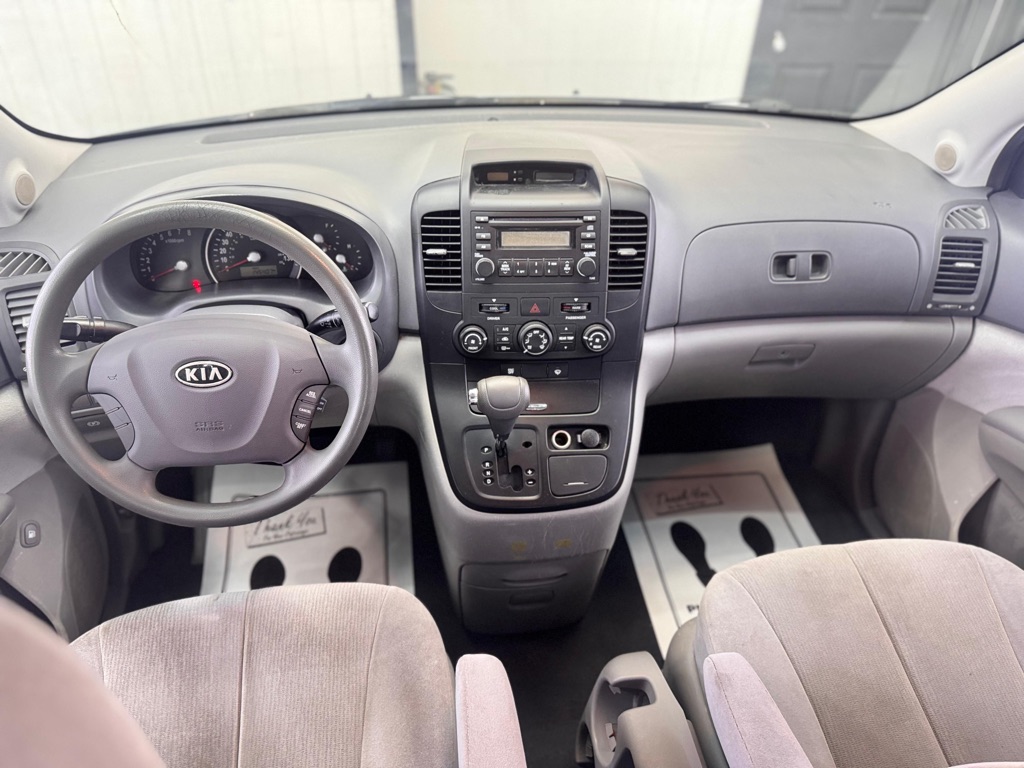 Photo 10 of this KIA SEDONA