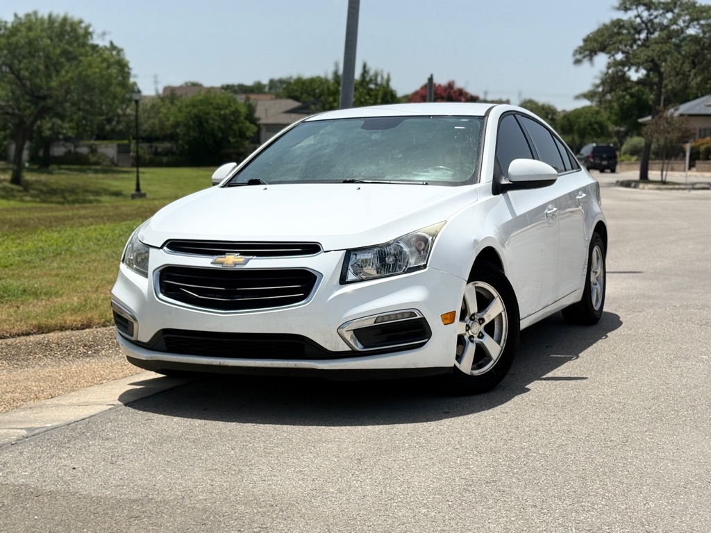 White 2012 Chevrolet Cruze Sedan Front-Wheel Drive Automatic