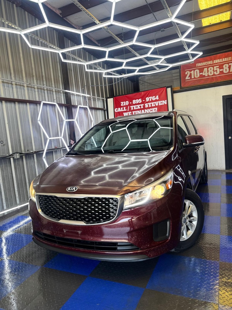 Photo 9 of this KIA SEDONA