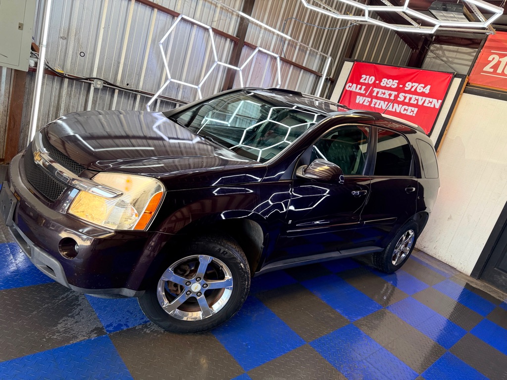 Photo 7 of this CHEVROLET EQUINOX