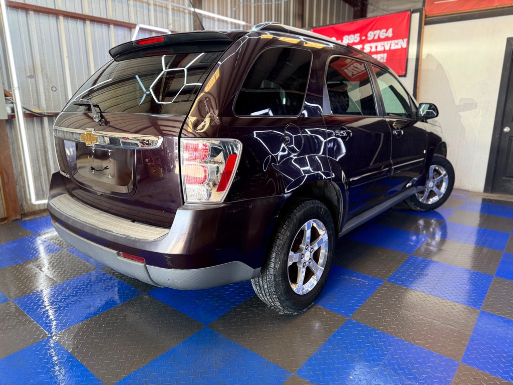 Photo 22 of this CHEVROLET EQUINOX