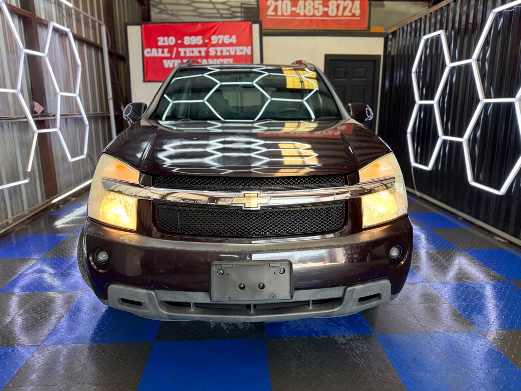 Photo 5 of this CHEVROLET EQUINOX