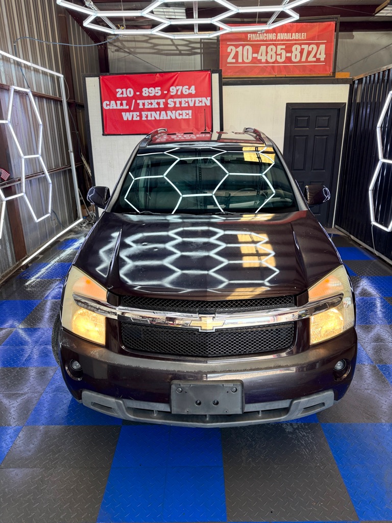 Photo 4 of this CHEVROLET EQUINOX