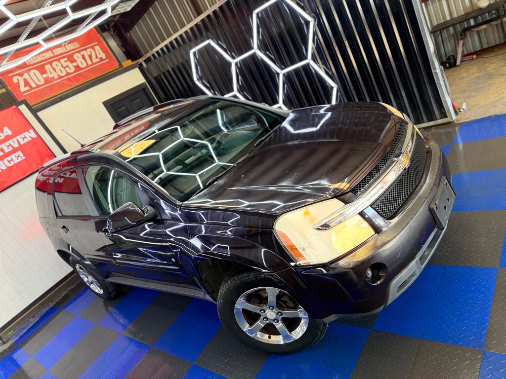Photo 3 of this CHEVROLET EQUINOX