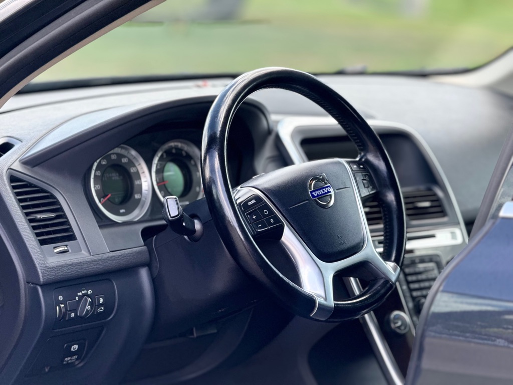 Photo 10 of this VOLVO XC60