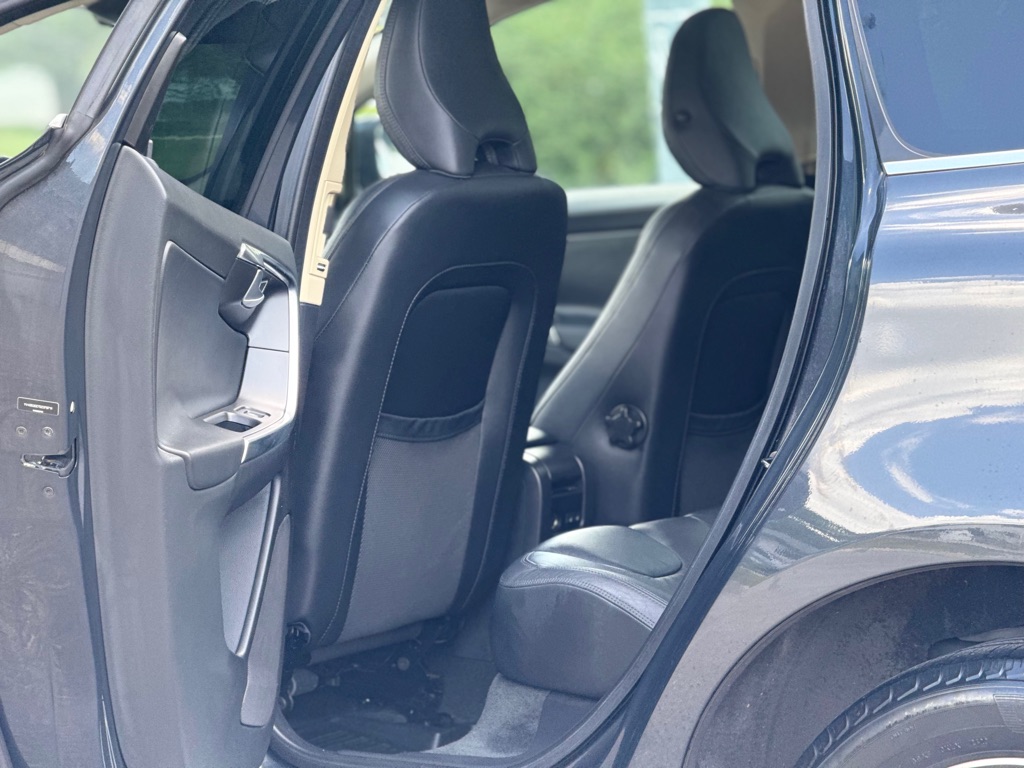 Photo 8 of this VOLVO XC60