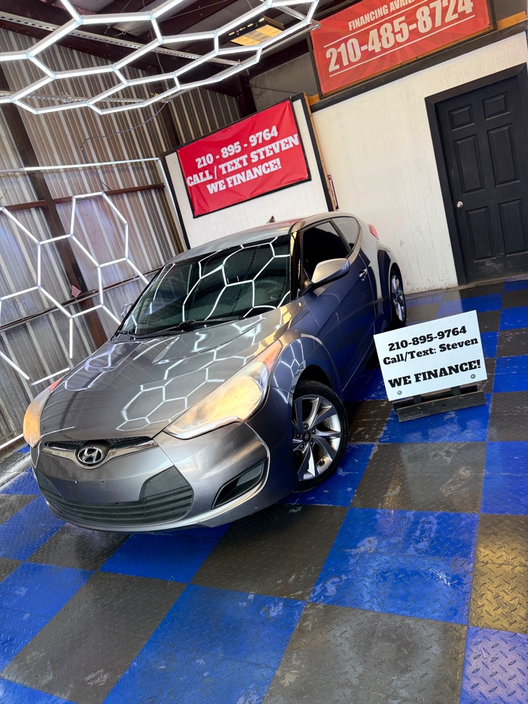 Photo 7 of this HYUNDAI VELOSTER
