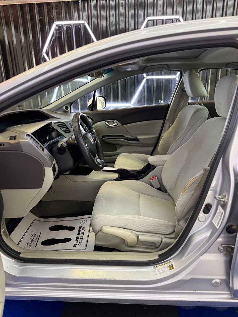 Photo 6 of this HONDA CIVIC