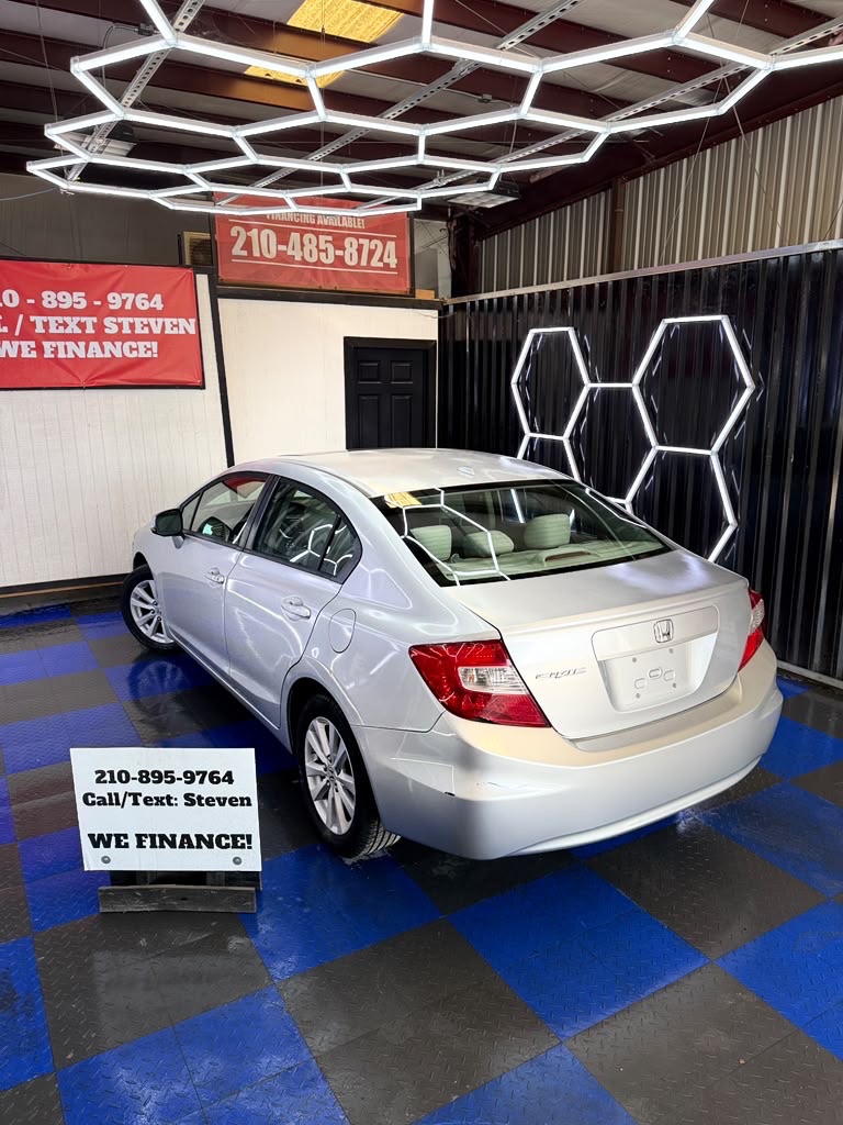 Photo 19 of this HONDA CIVIC