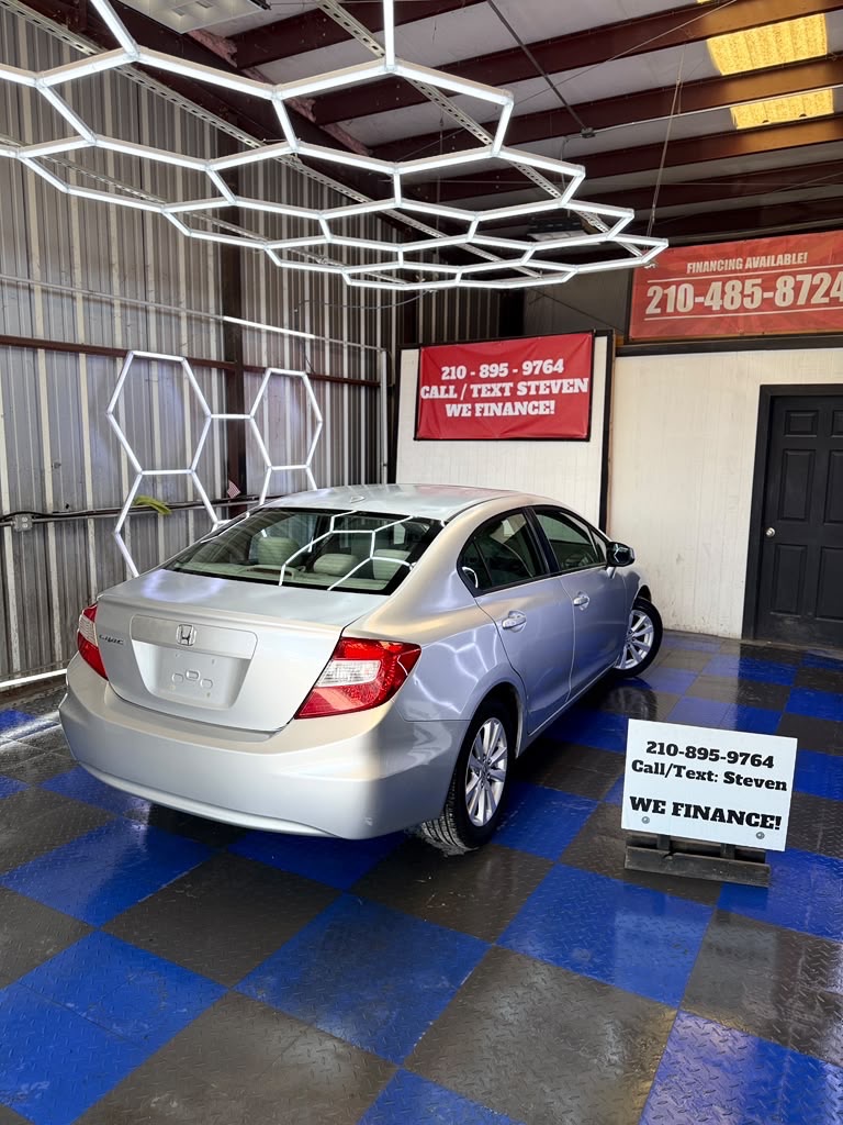 Photo 15 of this HONDA CIVIC