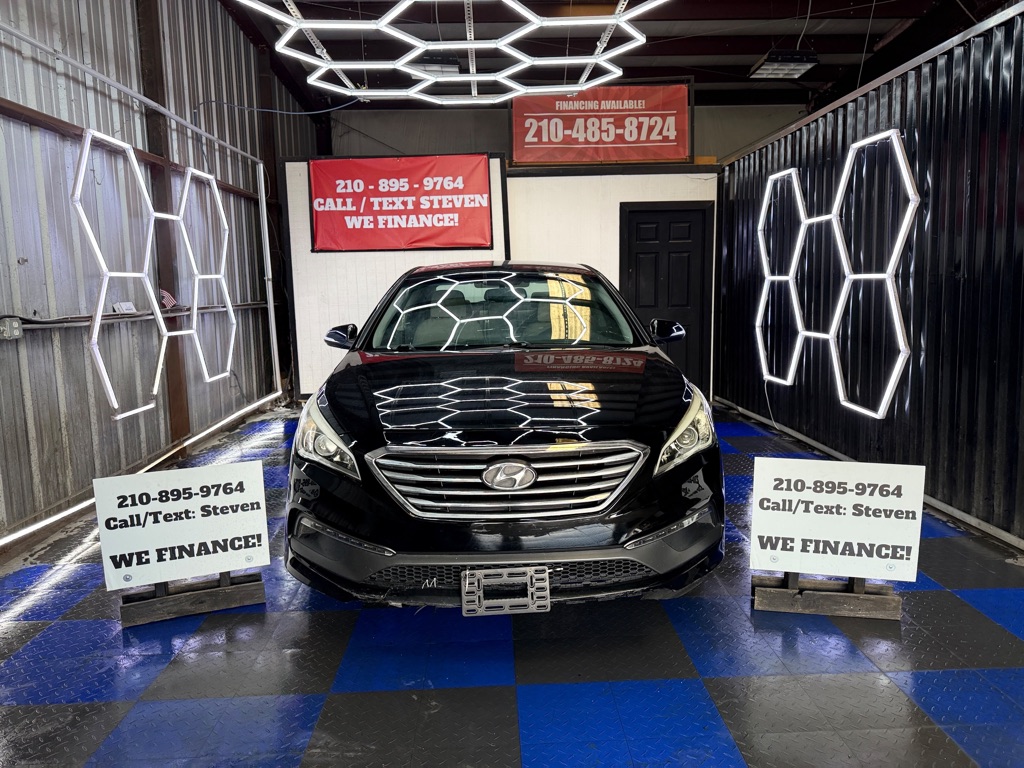 Photo 3 of this HYUNDAI SONATA
