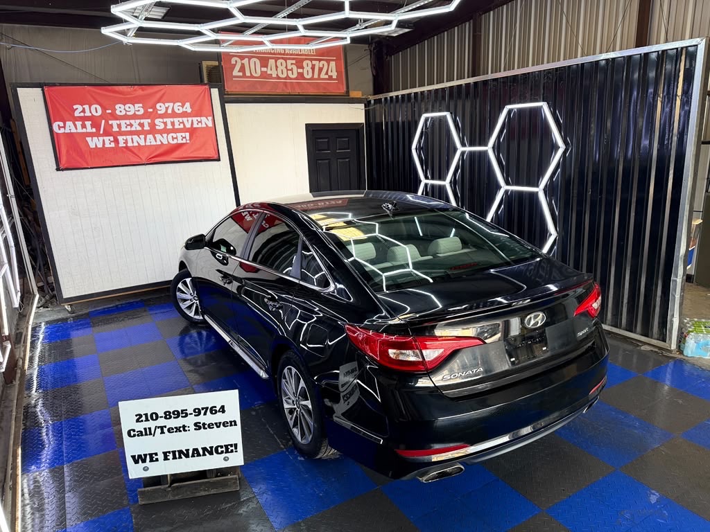 Photo 21 of this HYUNDAI SONATA