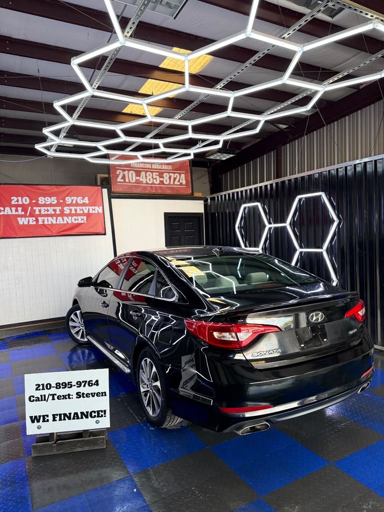 Photo 20 of this HYUNDAI SONATA