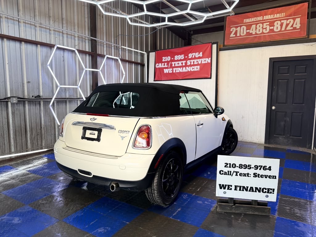 Photo 17 of this MINI COOPER