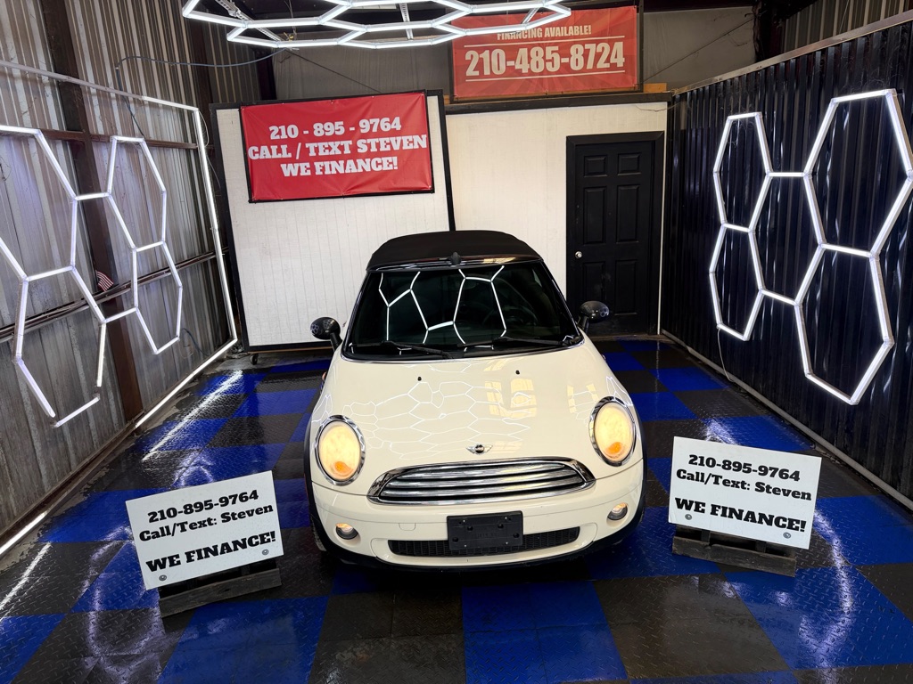 Photo 4 of this MINI COOPER