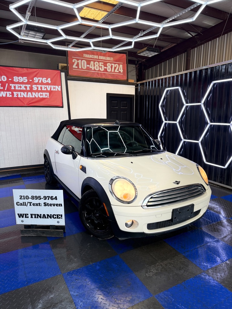 Photo 3 of this MINI COOPER