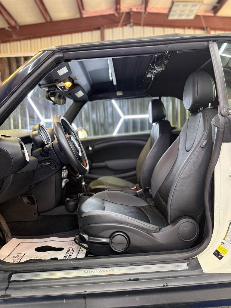 Photo 12 of this MINI COOPER