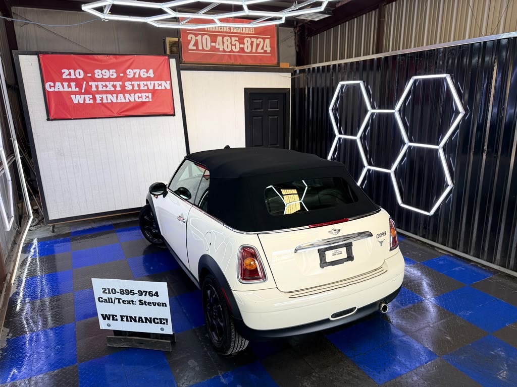 Photo 22 of this MINI COOPER