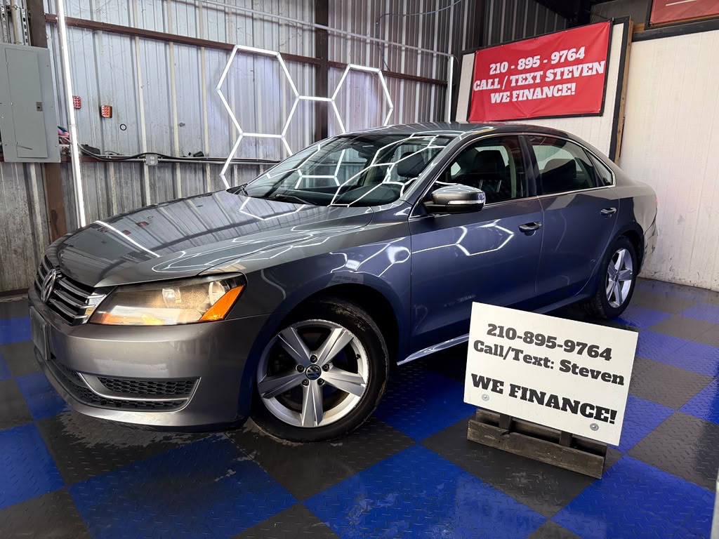 Photo 6 of this VOLKSWAGEN PASSAT