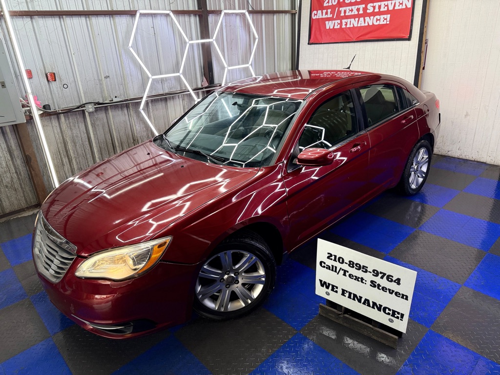 Photo 7 of this CHRYSLER 200
