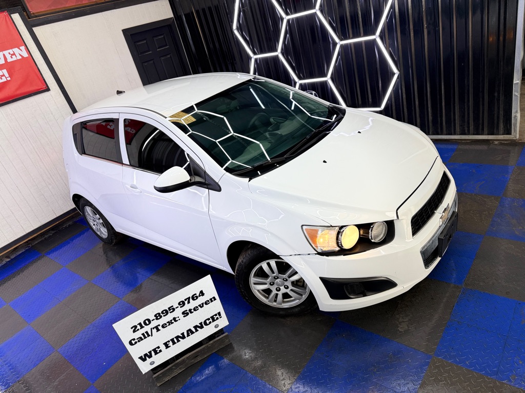 Photo 6 of this CHEVROLET SONIC