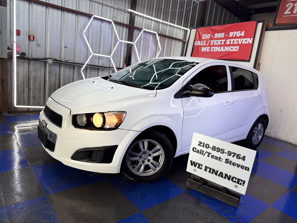 Photo 5 of this CHEVROLET SONIC