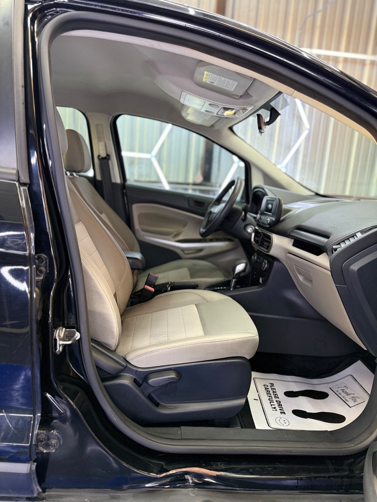Photo 12 of this FORD ECOSPORT
