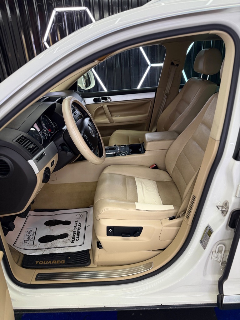 Photo 15 of this VOLKSWAGEN TOUAREG 2