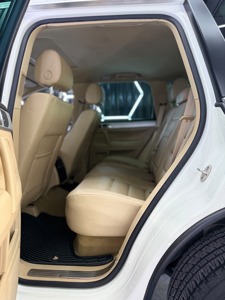 Photo 14 of this VOLKSWAGEN TOUAREG 2