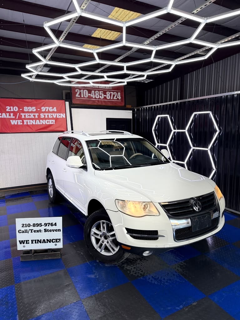 Photo 4 of this VOLKSWAGEN TOUAREG 2