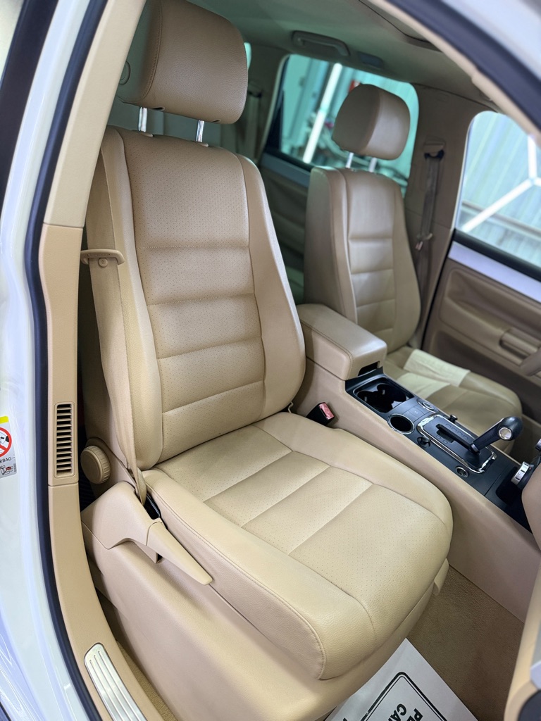Photo 11 of this VOLKSWAGEN TOUAREG 2