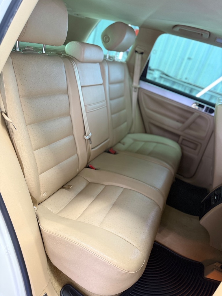 Photo 13 of this VOLKSWAGEN TOUAREG 2