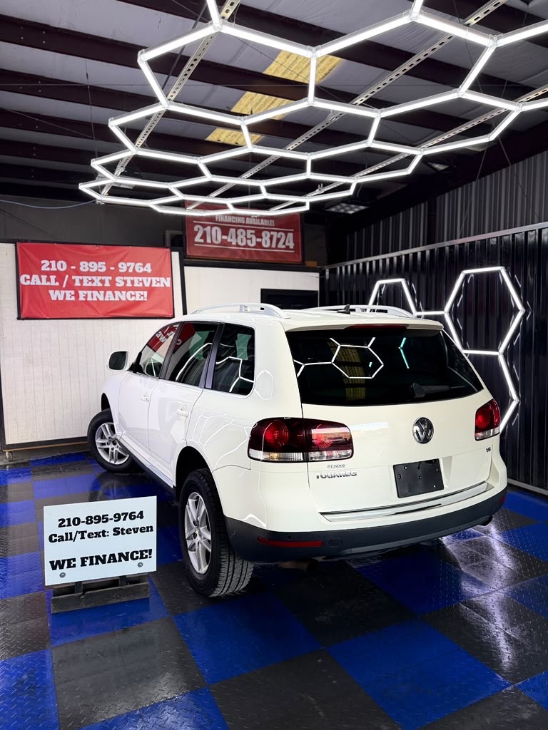 Photo 7 of this VOLKSWAGEN TOUAREG 2